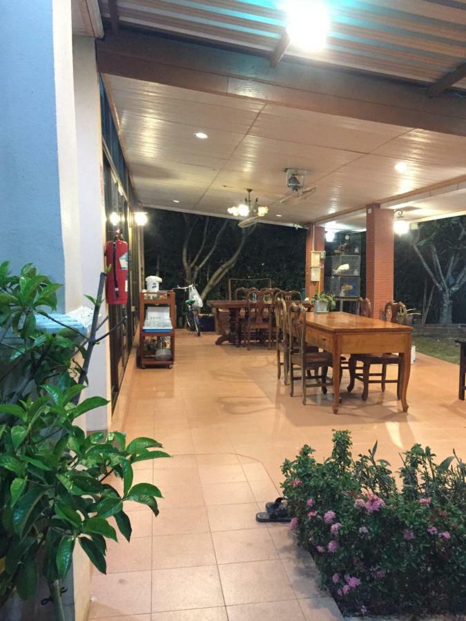 Poon Suk Hotel Kabin Buri Exterior photo